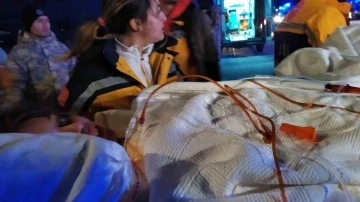 İstanbul’a deprem bölgelerinden 51 yaralı getirildi