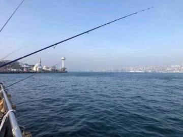İstanbul Boğazı’nda gemi trafiği askıya alındı
