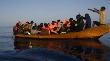 İtalyan radyosu: Alman STK'ler göçmenleri Akdeniz'den toplayarak İtalya'ya boşaltıyor