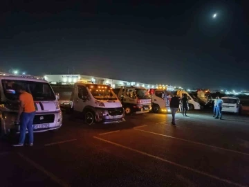İzmir’de oto çekici konvoyu: İsrail’i kınadılar
