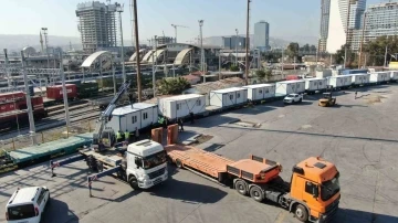 İzmir iş dünyasından konteyner seferberliği
