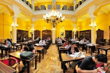 İzmir Milli Kütüphane yılda 25 bin okuyucuyu ağırlıyor
