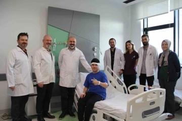 İzmir Şehir Hastanesinde ilk biyonik kulak ameliyatı yapıldı
