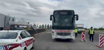 Jandarma, yolcu otobüslerinde emniyet kemeri denetimini artırdı
