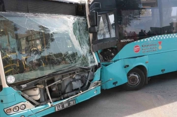 Kahramanmaraş’ta belediye otobüsü ile halk otobüsü çarpıştı: 9 yaralı
