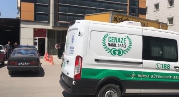 Bursa’da kahvaltı yaptıkları sırada 3 çocuğunu öldürmüş