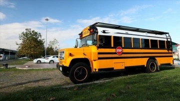 Karavana çevirdiği 'School Bus' ile 15 bin kilometre yol alacak