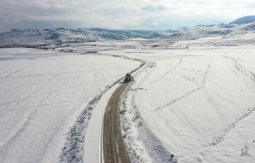 Kardan kapanan yollar tek tek açıldı
