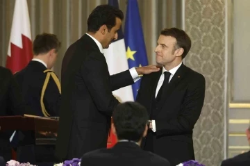 Katar Emiri Al Thani’den tahta çıkmasından bu yana Fransa’ya ilk resmi ziyareti
