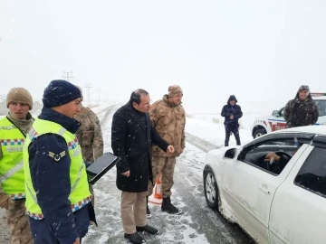 Kaymakam Türker’den sürücülere kar lastiği ve zincir uyarısı
