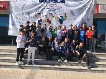 Kayseri Muaythai Lise Takım Türkiye Şampiyonası’ndan 3 birincilik ile döndü
