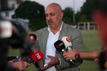 Kayserispor Başkanı Çamlı: &quot;Transfer yasağını kaldırmak için gece gündüz çalışıyoruz&quot;
