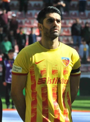 Kayserispor’da ameliyat olan Ali Karimi sezonu kapattı
