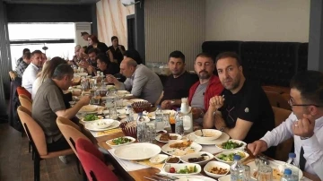 Kayserispor ile Ankaragücü yöneticileri, yemekte buluştu
