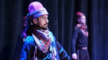 Keçiören’de ‘Bir Türk Tiyatrosu’ sahnelendi
