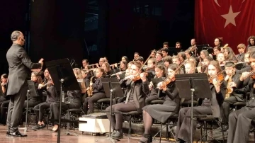 Kemer’de gençlik orkestrası şehitler için sahnede olacak
