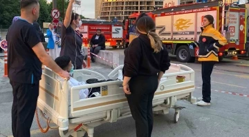 Kocaeli’de hastanede yangın: 5 hasta tahliye edildi
