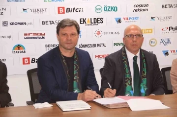 Kocaelispor, teknik direktör Ertuğrul Sağlam ile 2 yıllık sözleşme imzalandı