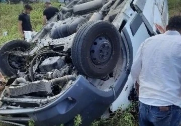 Sakarya'da takla atan araçta 1 kişi yaralandı