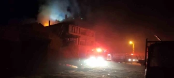 Konya’da 3 katlı evde korkutan yangın
