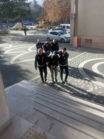 Konya’da akaryakıt kaçakçılığı yapan 1 şüpheli tutuklandı
