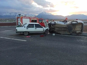 Konya’da iki otomobil çarpıştı: 4 yaralı
