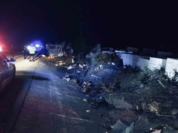 Konya’da kamyonet ağaçlara çarptı: Sürücü öldü, oğlu yaralandı
