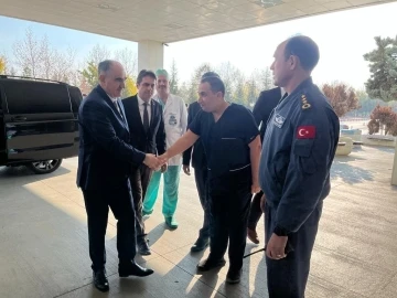 Konya Valisi Özkan’dan düşen Türk Yıldızları uçağının pilotuna ziyaret
