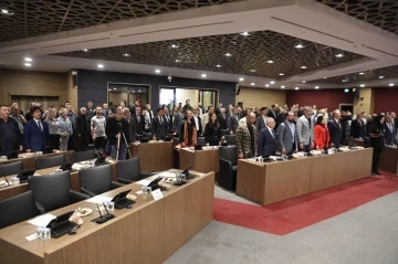 Kütahya’da yeni dönemin ilk meclis toplantısı yapıldı
