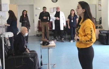 Kütahya Evliya Çelebi Hastanesinde onkoloji hastalarına yoga desteği
