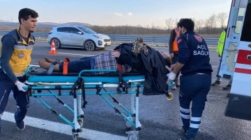 Bursa plakalı araç Kuzey Marmara Otoyolu’nda kaza yaptı: 2 yaralı
