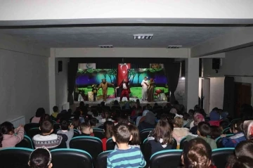  Çifteler’de çocuklar için tiyatro oyunu: Madagaskar Ormanı!