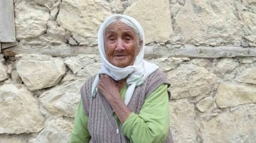 Madende oğlunu, Covid-19’dan eşini kaybeden Ayşe Gökçe de hayatını kaybetti
