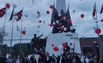 Manisa’da Atatürk’e saygı duruşu
