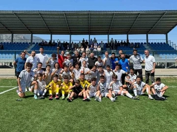 Manisa FK 3’ü namağlup 4 şampiyonlukla Gelişim Ligleri’ne damga vurdu
