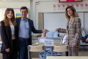 Marmaris seçimini yaptı, CHP’li aday Ünlü yeni başkan oldu
