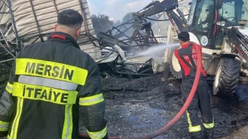 Mersin’de narenciye paketleme tesisindeki yangın söndürüldü
