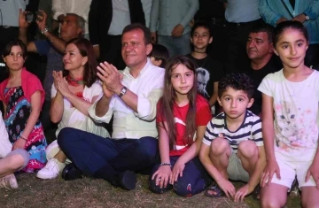 Mersin’de tiyatro sahnesi çocuklarla şenleniyor
