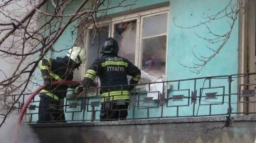 Samsun'da metruk binada yangın çıktı!