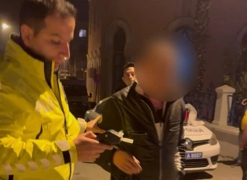 Milas’ta alkollü sürücü polis ekiplerine zor anlar yaşattı
