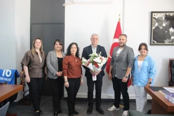 Mimarlar Odası Bursa Şube Yönetimi, Mudanya Belediye Başkanı Deniz Dalgıç'ı ziyaret etti 