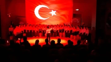 Minik öğrencilerin İstiklal Marşı ve Mehmet Akif Ersoy hassasiyeti
