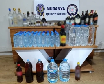 Mudanya’da sahte içki operasyonu: 105 litre sahte alkol ele geçirildi