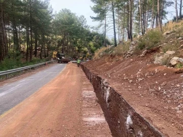 Muğla Büyükşehir Belediyesi, Marmaris Bozburun İçme Suyu Projesi’nde ilk kazmayı vurdu

