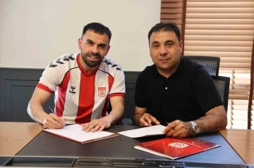 Murat Paluli 2 yıl daha Sivasspor’da

