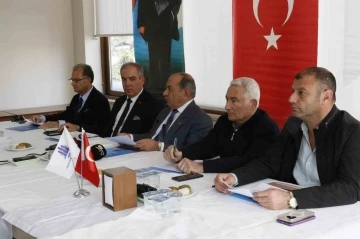 Müteahhitler Birliği Başkanı Çakıroğlu: &quot;Tek suçlu müteahhitler değil, ruhsat veren yerel yönetimler de sorumlu&quot;