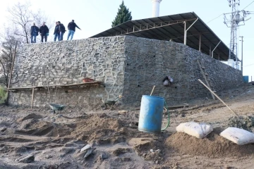 Nazilli Belediyesi’nin, Eycelli’deki istinat duvarını tamamladı
