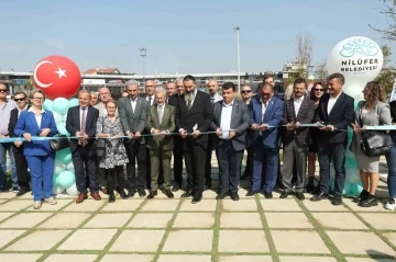 Bursa'da sağlık çalışanlarına adanan park hizmete açıldı