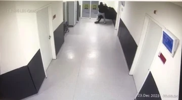 Okmeydanı Şehir Hastanesinde doktora yumruklu saldırı kamerada