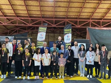 Okul Sporları okçuluk il şampiyonası Erzurum’da yapılıyor
